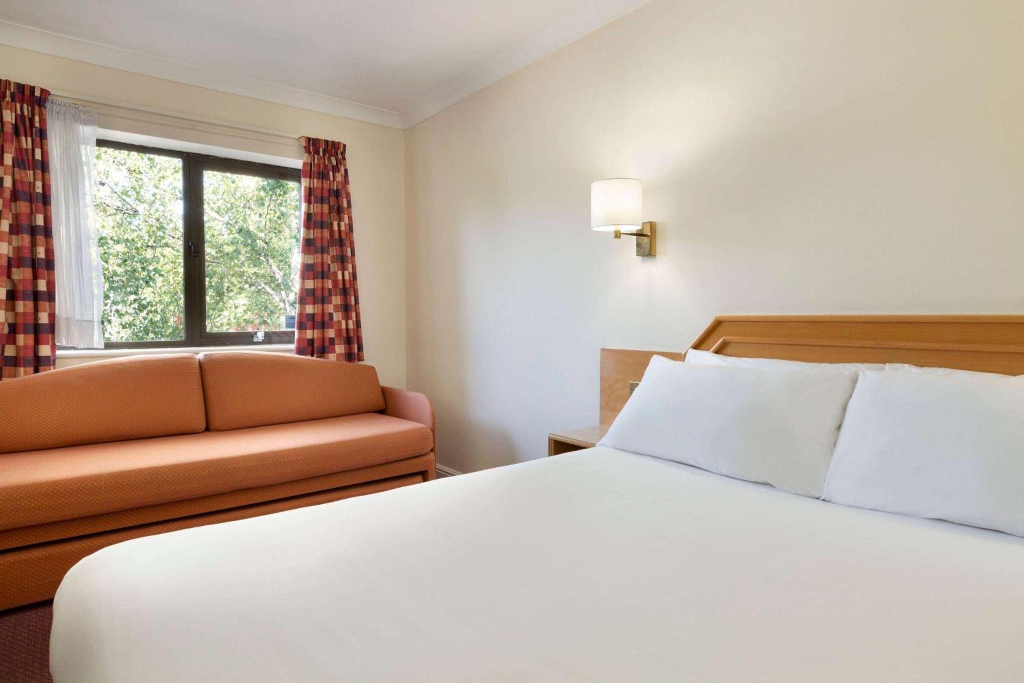 Days Inn Southampton Rownhams Chilworth  Екстер'єр фото